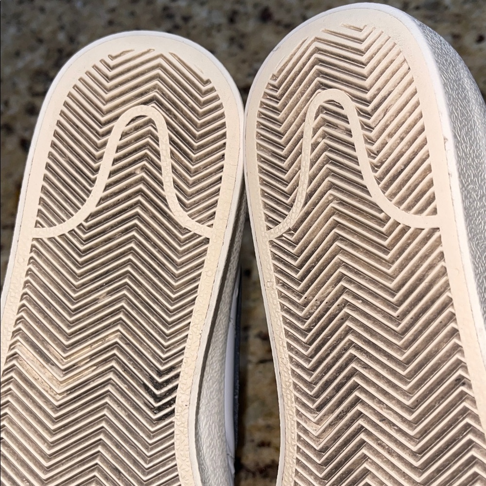 Nike Blazer Mid - Picture 7 of 12